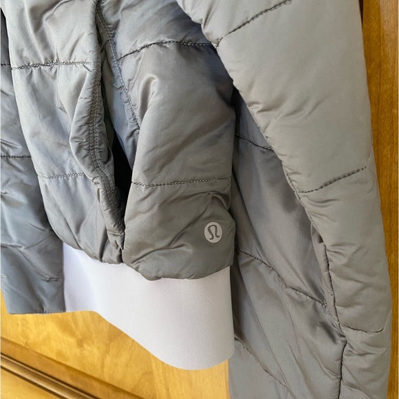 Lululemon Reversible Bomber Jacket - Picture 5 of 9